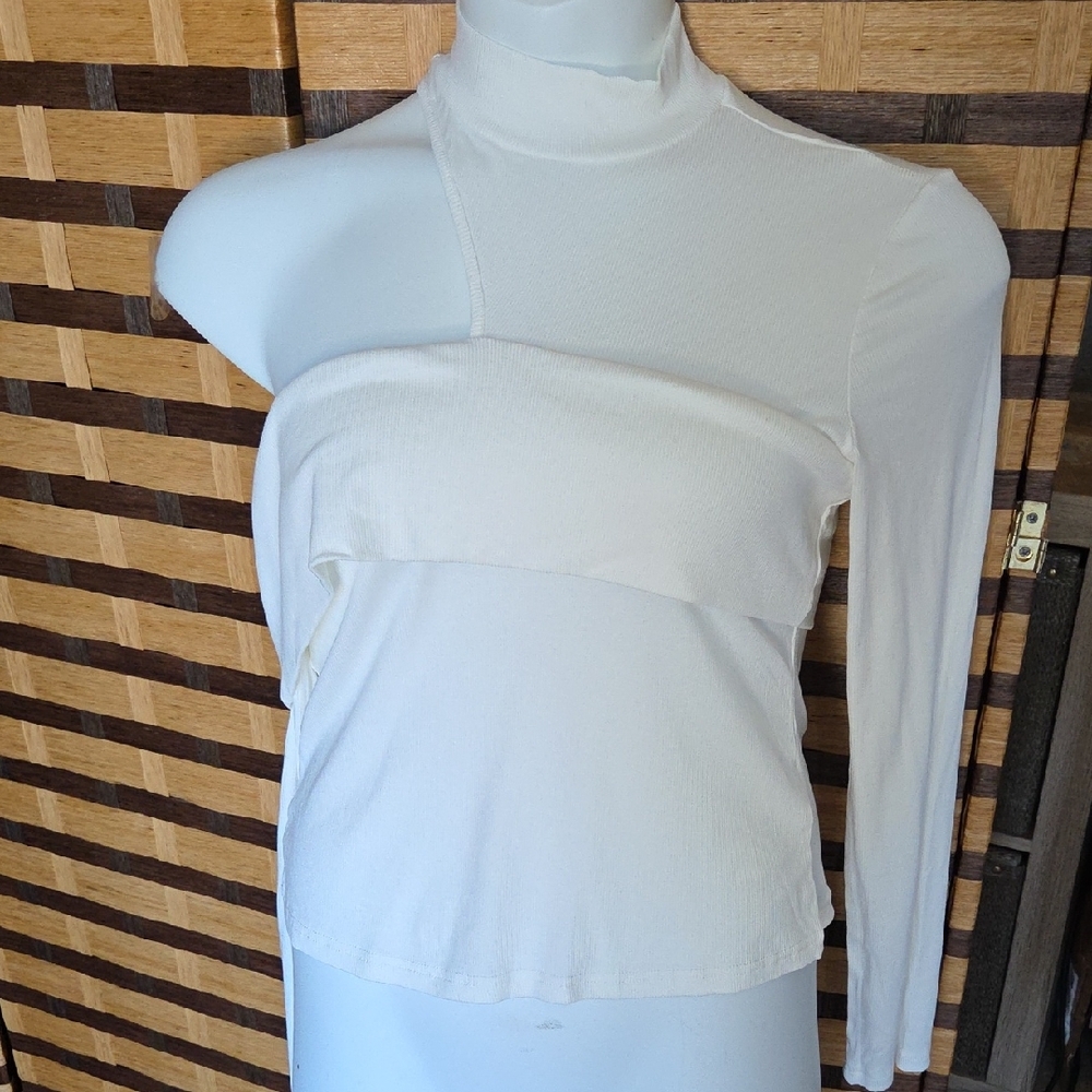 NWOT! One Shoulder Stretch Ribbed Top - Picture 2 of 8